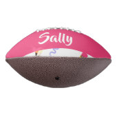 白い上に黄色い鉛筆とスクラブル アメリカンフットボール (回転270)