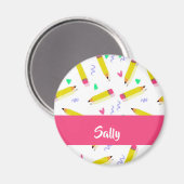 白い上に黄色い鉛筆とスクラブル マグネット (正面/裏面)