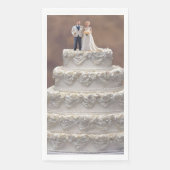 白い五層結婚のケーキとブライダルカップル (正面)