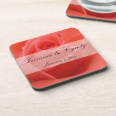 白い先端のピンクのバラパーソナ結婚ルズ コースター (左側)