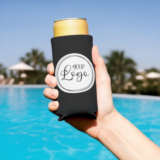 白い円のビジネスロゴ スリム缶クーラー (インサイチュ プール)