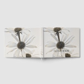 白い円錐形の花3つ ゲストブック (全面)