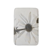 白い円錐形の花3つ バスマット (正面縦)