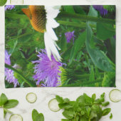 白い円錐花、紫色の花と蛾 キッチンタオル (折り畳み)