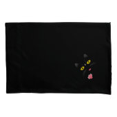 白い印を持つ黒猫 枕カバー (正面)