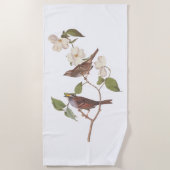 白い喉の付いたスズメのオードボンの花の鳥 ビーチタオル (正面)