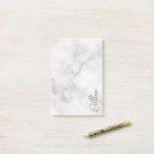 白い大理石のモダンスクリプパーソナライズされたト名 ポストイット (デスク上)