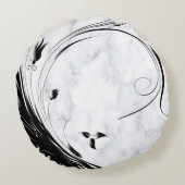 白い大理石、黒い塗りつぶしグラフィック ラウンドクッション (裏面)