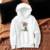 白い子ネコを持つ小さなさまじい可愛い魔女