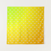 白い小さいこうもり黄色 タペストリー (正面)