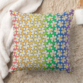 白い小プルメリアの花を虹色に クッション (ブランケット)