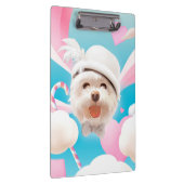 白い帽子をかぶったふわふわの犬 クリップボード (右)