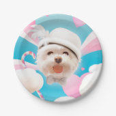 白い帽子をかぶったふわふわの犬 ペーパープレート (正面)