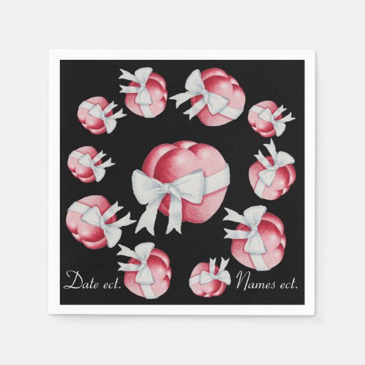 白い弓の赤いハートで結ばれた2つのデザイン結婚 スタンダードカクテルナプキン (正面)