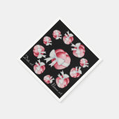 白い弓の赤いハートで結ばれた2つのデザイン結婚 スタンダードカクテルナプキン (角)