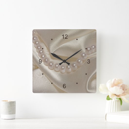 白い折り畳んだサテンと結婚真珠 スクエア壁時計 (ホーム)