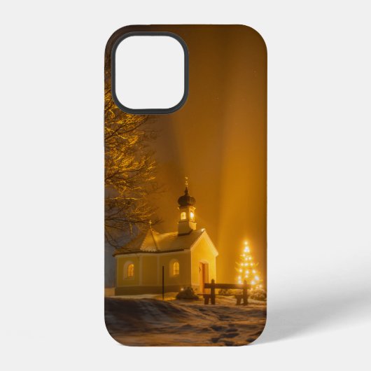 白い教会と茶色の木 iPhoneケース (裏面)