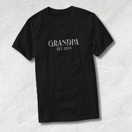 白い文字のグランパ設立  Tシャツ