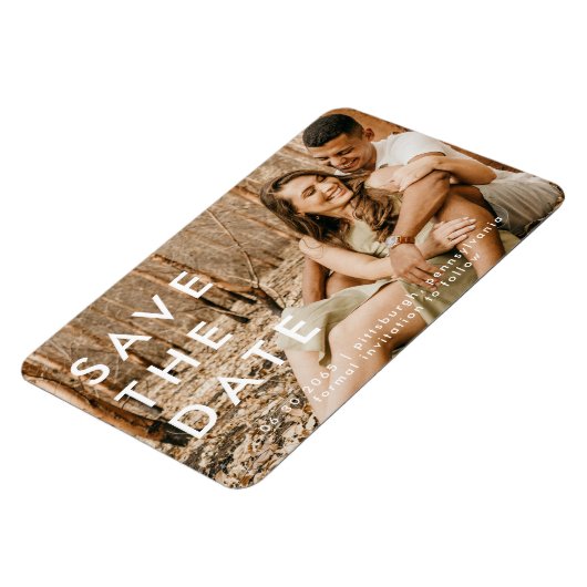 白い文字カジュアル写真の結婚式の日付を保存 マグネット (左側)