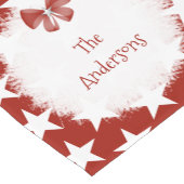 白い星と家族の名前とクリスマスレッド ショートテーブルランナー (コーナー)