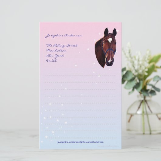 白い星の筆記用紙を持つクリの馬 便箋 (スタンド正面)