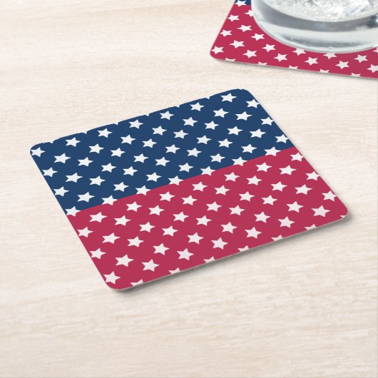 白い星付き青と赤の色のブロック スクエアペーパーコースター (アングル)