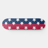 白い星付き青と赤の色のブロック スケートボード (横)