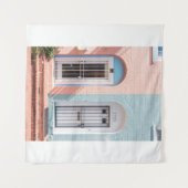 白い木の扉（格子） タペストリー (正面(横))