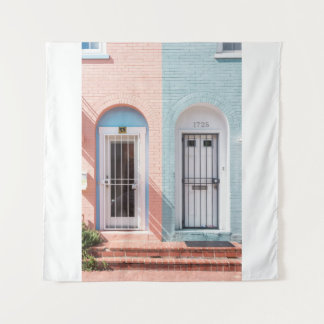 白い木の扉（格子） タペストリー