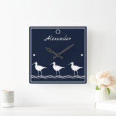 白い枕の上の柔らかい海軍のサンドパイパー スクエア壁時計 (ホーム)