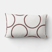 白い枕の上の茶色のモダン円 ランバークッション (裏面)