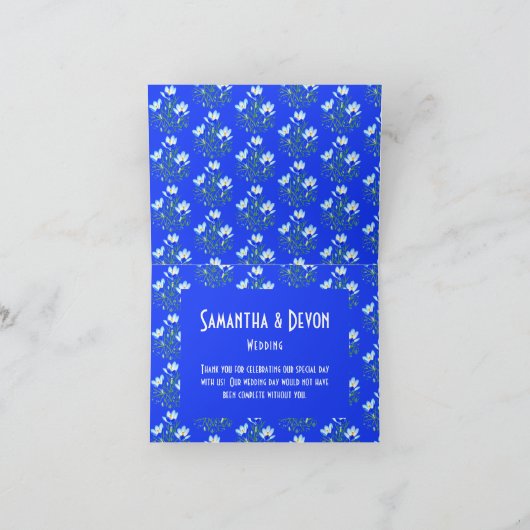 白い枠を持つ青いクロキュース サンキューカード (内部)