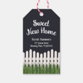 白い柵と草を持つ甘い新しい家 ギフトタグ (正面)