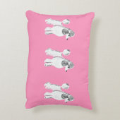 白い標準プードルのピンクのアクセントの枕 アクセントクッション (裏面(縦))