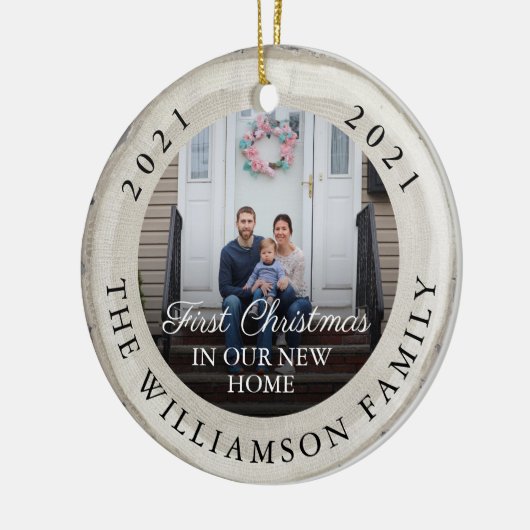 白い樺の木スライス初めてのクリスマスの新しいホーム セラミックオーナメント (左)