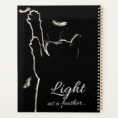 白い毛羽の黒い猫 プランナー手帳 (裏面)