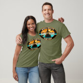 白い水のラフティングで生存者のラフティング Tシャツ (ユニセックス)