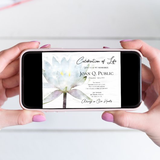 白い水ゆり水の色のお祝いの生活 招待状