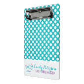 白い水玉模様とターコイズ背景 ミニクリップボード (アングル2)