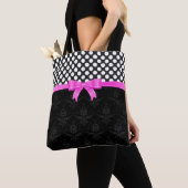 白い水玉模様と黒い革の外観 トートバッグ (クローズアップ)