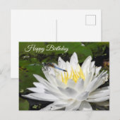 白い水生植物のユリ、青いトンボの誕生日 ポストカード (正面/裏面)