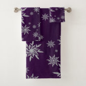白い氷結晶を持つ紫のクリスマススター バスタオルセット (インサイチュ)