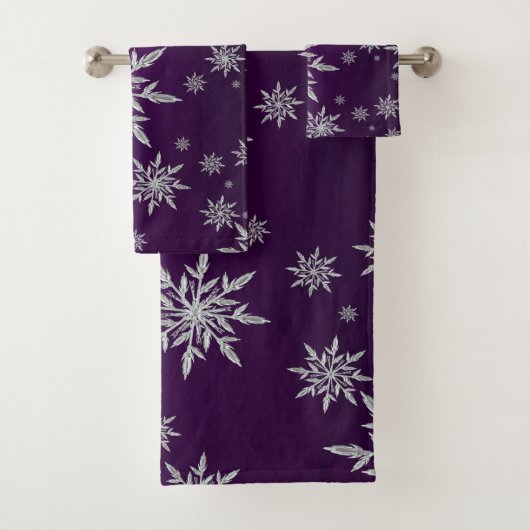 白い氷結晶を持つ紫のクリスマススター バスタオルセット (インサイチュ)
