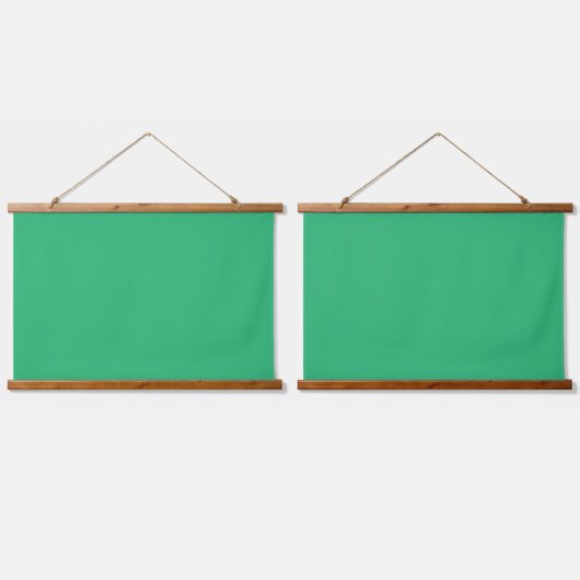 白い無地の背景に位置する緑の四角 吊り下げ型タペストリー (ダブル)