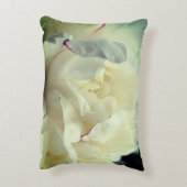 白い牡丹の花の開花クローズアップ アクセントクッション (裏面(縦))