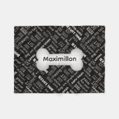 白い犬の骨と名前を持つ小さな黒 フリースブランケット (正面(横))