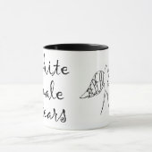 白い男性はマグを引き裂きます マグカップ (中央)