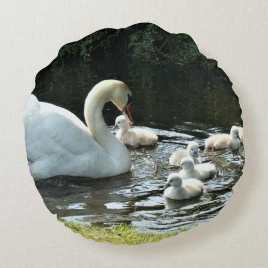 白い白鳥と雛 ラウンドクッション (裏面)