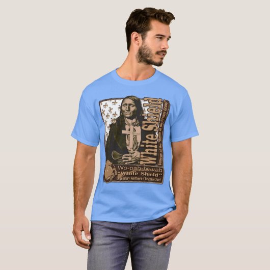 白い盾の北のシャイエンヌの戦士 Tシャツ (正面フル)