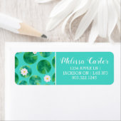 白い睡蓮の花とユリのパッドパターン ラベル (インサイチュ)